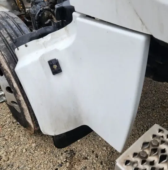 Picture of (Used) 2023 Peterbilt 567, FENDER EXTENSION