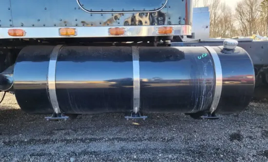 Picture of (Used) 2000 Kenworth W900, FUEL TANK