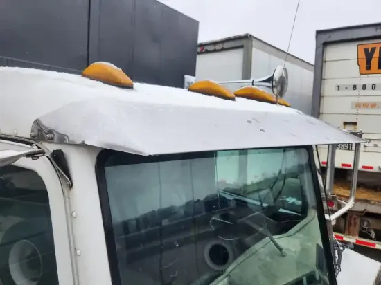 Picture of (Used) 2007 Peterbilt 330, EXTERIOR SUN VISOR