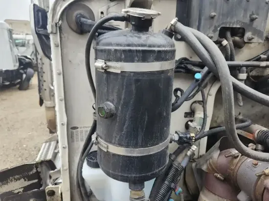 Picture of (Used) 2007 Peterbilt 330, RADIATOR OVERFLOW BOTTLE
