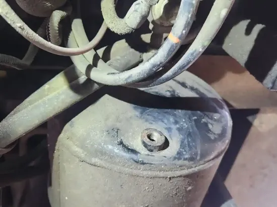 Picture of (Used) 2007 Peterbilt 330, AIR TANK (1)