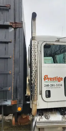 Picture of (Used) 2007 Peterbilt 330, MUFFLER