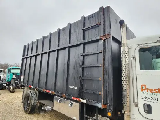 Picture of (Used) 2007 Peterbilt 330, DUMP BODY