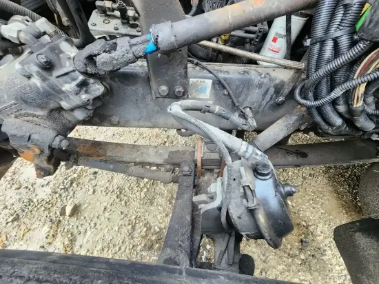 Picture of (Used) 2007 Peterbilt 330, FRONT LEAF SPRINGS