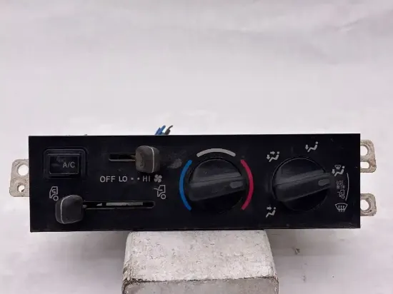 Picture of (Used) 2018 Hino 338, HEATER/ AC CONTROL ASSY'S