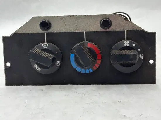 Picture of (Used) 1998 Kenworth T300, HEATER/AC CONTROL ASSYS