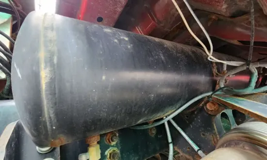 Picture of (Used) 2021 Ford F-750, AIR TANK (2)