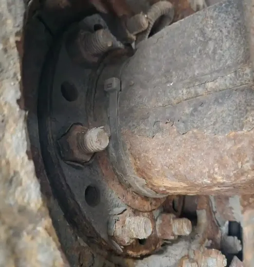 Picture of (Used) 2016 Peterbilt 337, DIFFERENTIAL HUBS