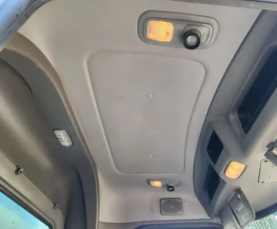 Picture of (Used) 2016 Peterbilt 337, HEAD LINER