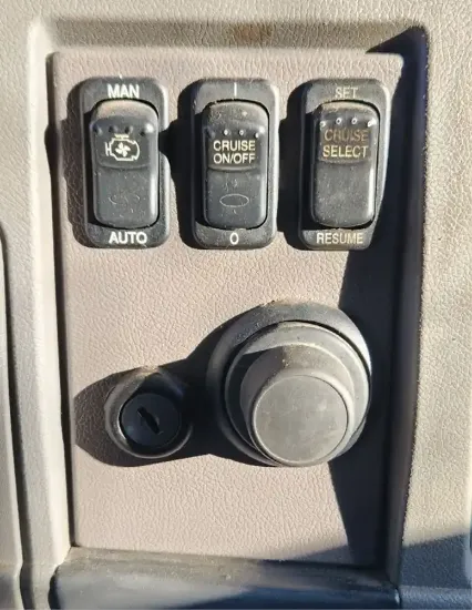 Picture of (Used) 2016 Peterbilt 337, MISCELLANEOUS DASH SWITCHES