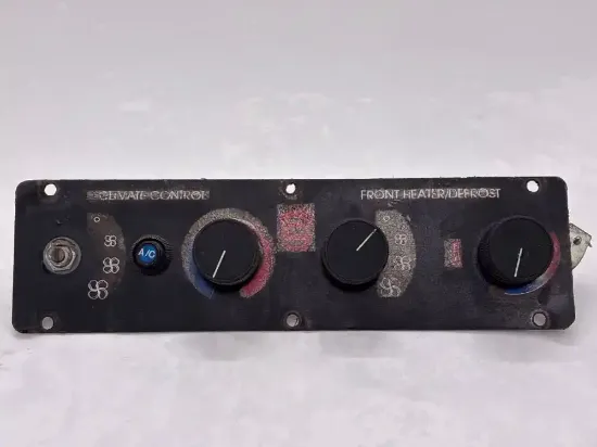 Picture of (Used) 2006 Sutphen Fire Truck, HEATER/AC CONTROLS ASSYS