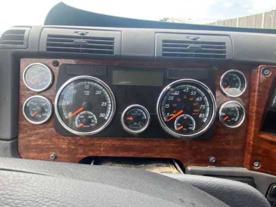 Picture of (Used) 2017 Freightliner Cascadia 125, INSTRUMENT CLUSTER