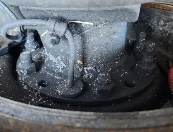 Picture of (Used) 2021 Freightliner Cascadia 126, FRONT DIFFERENTIAL HUBS