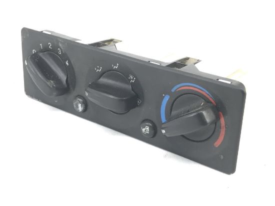 Picture of (USED) 2010 PETERBILT 386-TEMPERATURE CONTROL  MODULE W/ A/C.