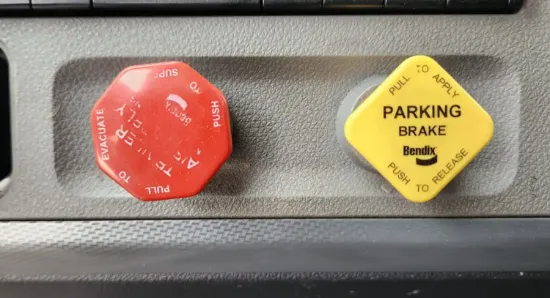 Picture of (Used) 2021 Freightliner Cascadia 126, MISCELLANEOUS DASH SWITCHES