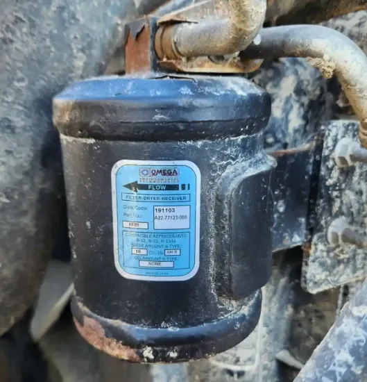 Picture of (Used) 2021 Freightliner Cascadia 126, A/C DRYER RECEIVER