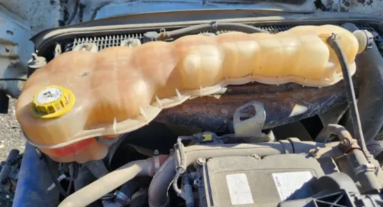 Picture of (Used) 2021 Freightliner Cascadia 126, RADIATOR OVERFLOW BOTTLE/COOLANT RESERVOIR