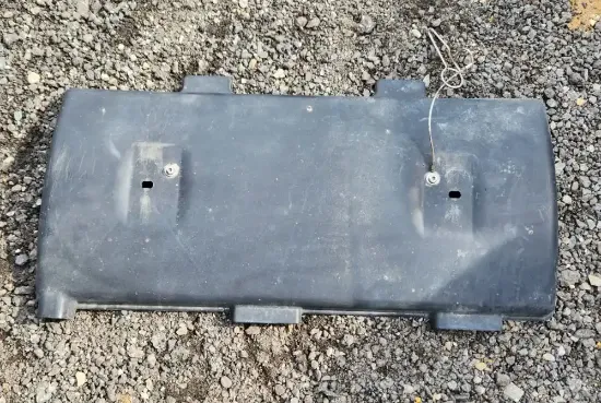 Picture of (Used) 2021 Freightliner Cascadia 126, BATTERY BOX COVER