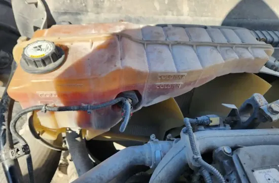 Picture of (Used) 2018 Western Star 5700, RADIATOR OVERFLOW BOTTLE/COOLANT RESERVOIR