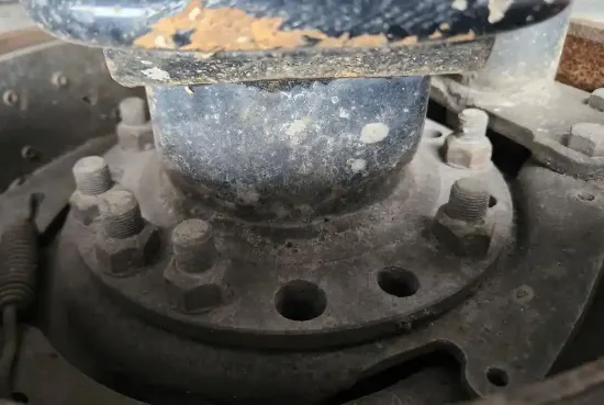 Picture of (Used) 2018 Western Star 5700, FRONT DIFFERENTIAL HUBS