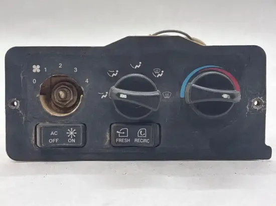Picture of (Used) 1997 Peterbilt 357, HEATER/AC CONTROL ASSYS