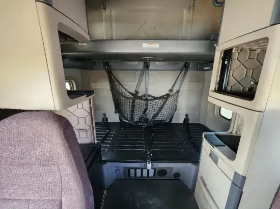 Picture of (Used) 2020 Freightliner Cascadia 125, SLEEPER BUNK