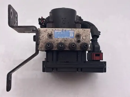 Picture of (Used) 2011 Workhorse Custom Chassis W62, Wabco ABS MODULATOR VALVE 