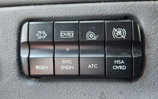 Picture of (Used) 2020 Freightliner Cascadia 125, MISCELLANEOUS DASH SWITCHES