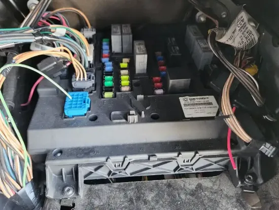 Picture of (Used) 2020 Freightliner Cascadia 125, FUSE BOX POWER DISTRIBUTION MODULE