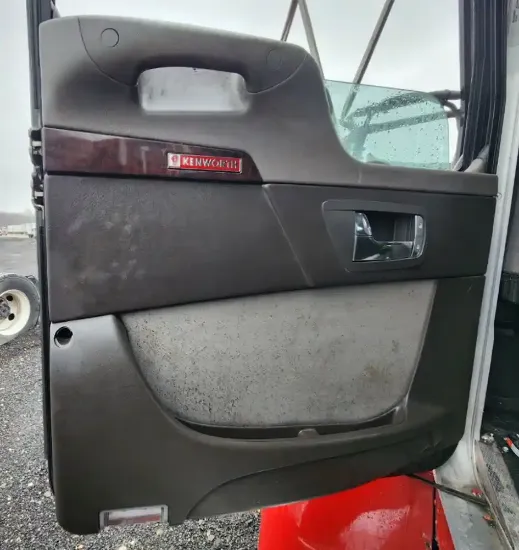 Picture of (Used) 2021 Kenworth T370, INTERIOR DOOR PANEL