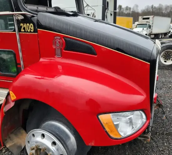 Picture of (Used) 2021 Kenworth T370, HOOD ASSEMBLY