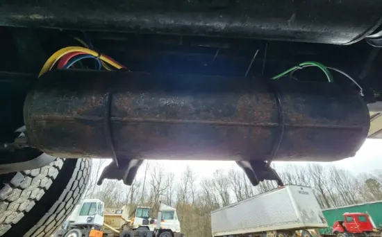 Picture of (Used) 2019 Freightliner M2 106, AIR TANK (1)