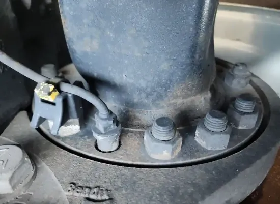 Picture of (Used) 2022 Peterbilt 579, FRONT DIFFERENTIAL HUBS