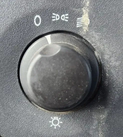 Picture of (Used) 2022 Peterbilt 579, MISCELLANEOUS DASH SWITCHES