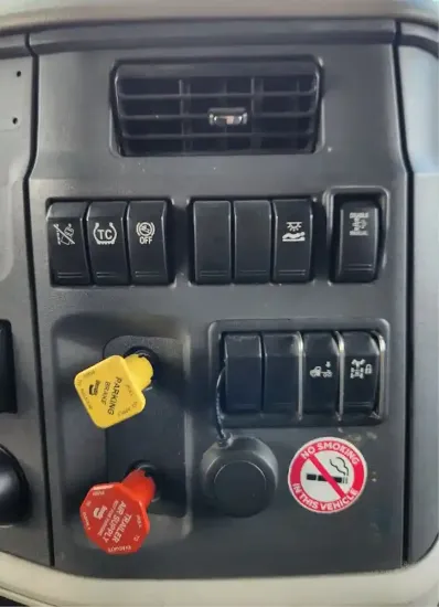 Picture of (Used) 2022 Peterbilt 579, MISCELLANEOUS DASH SWITCHES