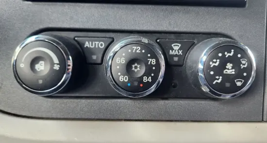 Picture of (Used) 2022 Peterbilt 579, TEMPERATURE CONTROL ASSEMBLY