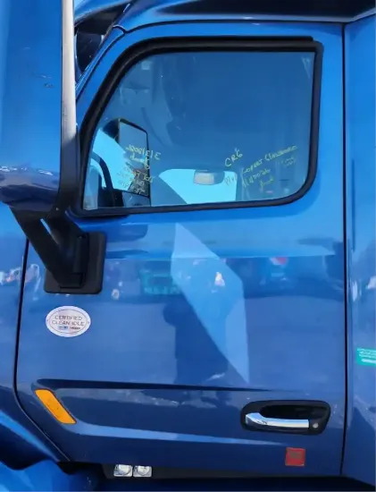 Picture of (Used) 2022 Peterbilt 579, DOOR