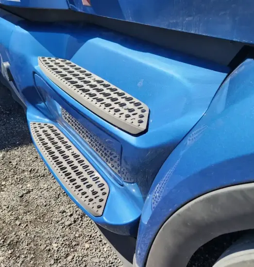 Picture of (Used) 2022 Peterbilt 579, TANK FAIRINGS