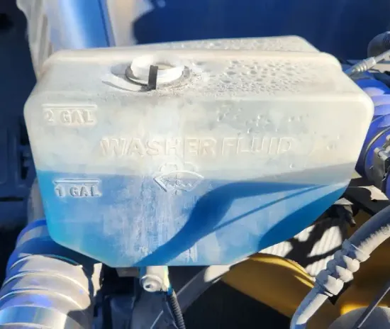 Picture of (Used) 2022 Peterbilt 579, WASHER BOTTLE