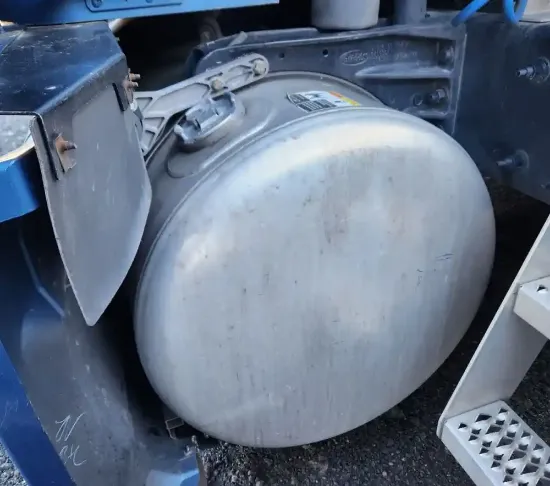 Picture of (Used) 2022 Peterbilt 579, FUEL TANK