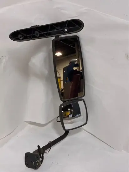 Picture of (Used) 2013 International DuraStar 4300, SIDE VIEW MIRRORS