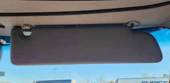 Picture of (Used) 2022 Peterbilt 579, SUN VISOR