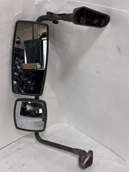 Picture of 2002 International 4300. Driver side manually adjustable side view mirror assembly.  