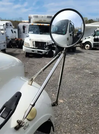 Picture of (Used) 2020 Freightliner M2 106, MIRROR