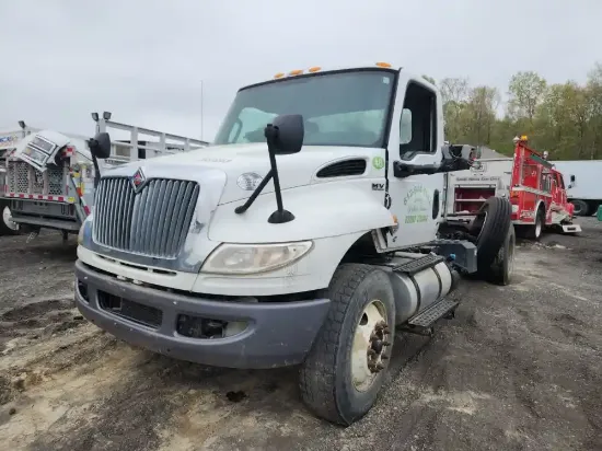 Picture of 2020-international-mv607-truck-delivery