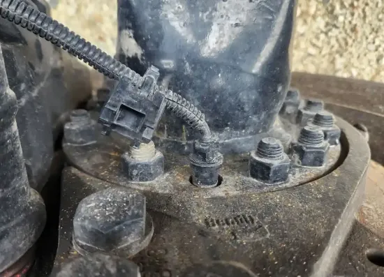Picture of (Used) 2023 Kenworth T680, REAR DIFFERENTIAL HUBS