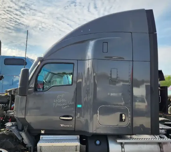 Picture of (Used) 2023 Kenworth T680, CAB