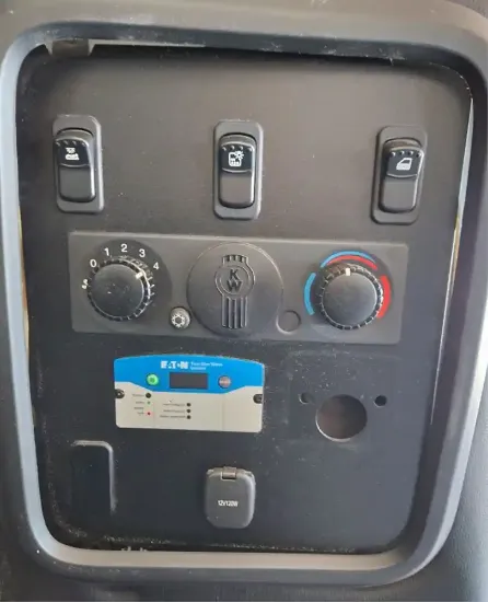 Picture of (Used) 2023 Kenworth T680, SLEEPER CONTROL
