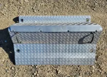 Picture of (Used) 2023 Kenworth T680, BATTERY BOX COVER