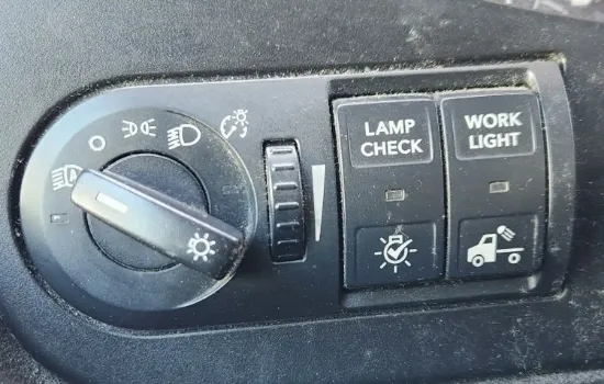 Picture of (Used) 2019 International LT625, MISCELLANEOUS DASH SWITCHES